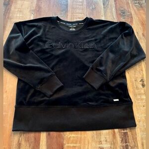 Calvin Klein Black Crewneck Sweater with Plush Texture